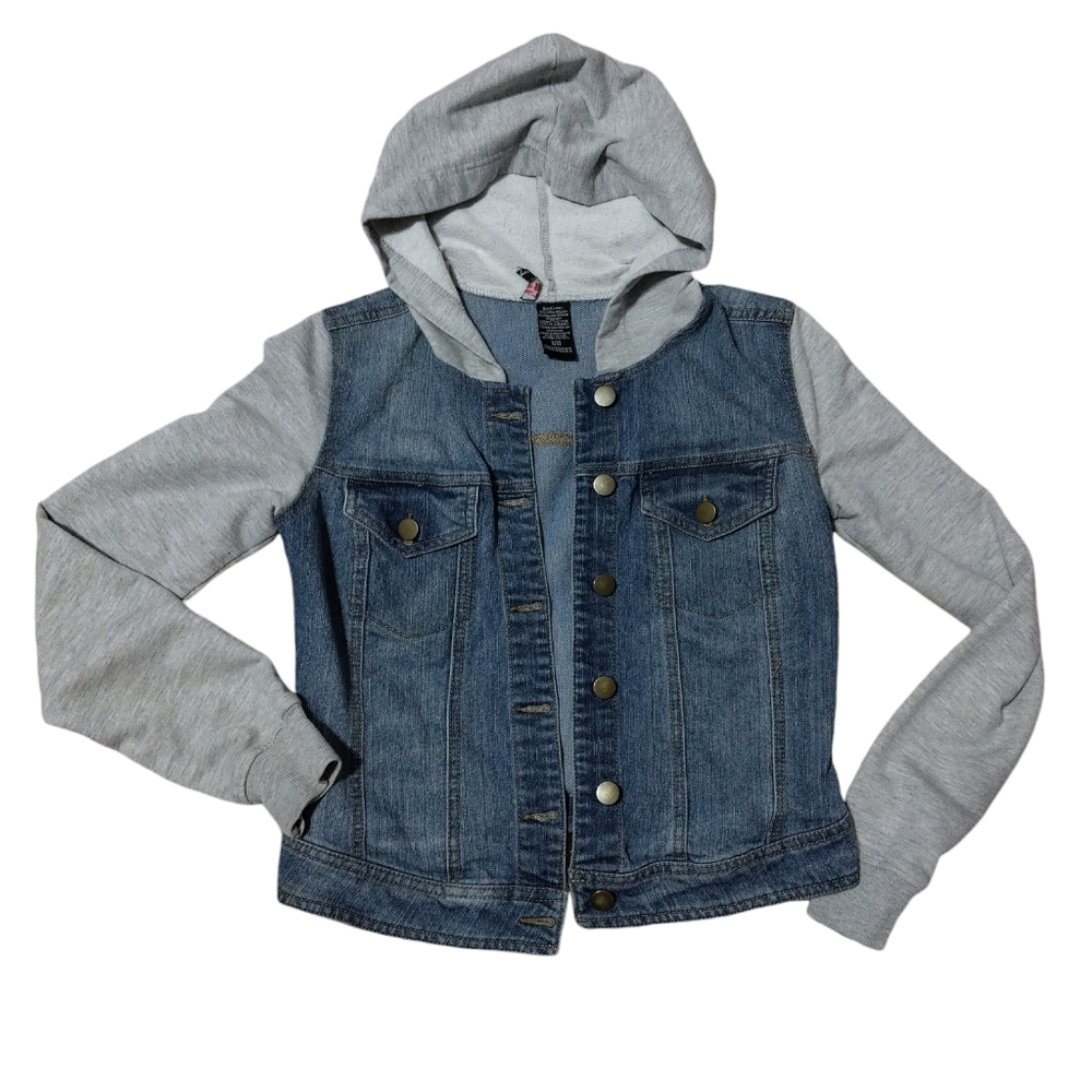 Small Jacket - Picture 2 of 4